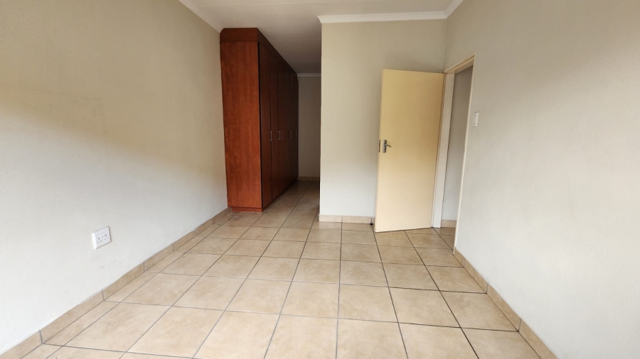 To Let 3 Bedroom Property for Rent in Waterval East North West
